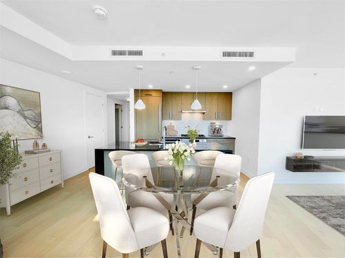 410-1588 Johnston Rd, White Rock, BC, V4B0C5 | Card Image