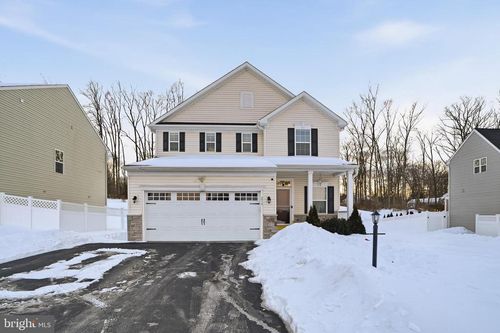 214 Pixie Moss Rd, POTTSTOWN, PA, 19464-1026 | Card Image