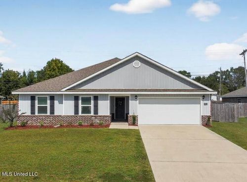 15232 Cypress Way, Biloxi, MS, 39532-5403 | Card Image