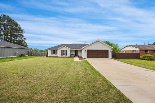 42 Golf Club Ln, Pottsville, AR, 72858-8706 | Card Image