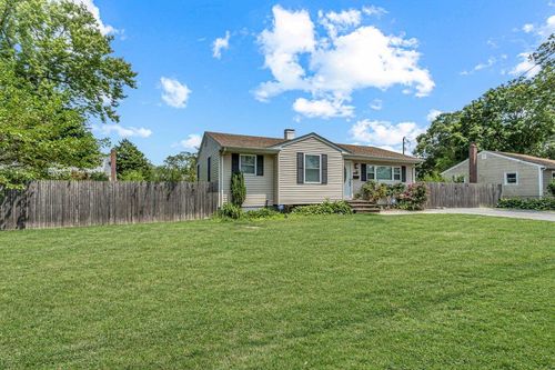 51 Andrews Ave, Wyandanch, NY, 11798-2333 | Card Image
