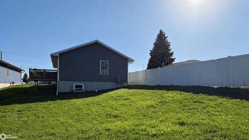 205 E K St, Forest City, IA, 50436-1543 | Card Image