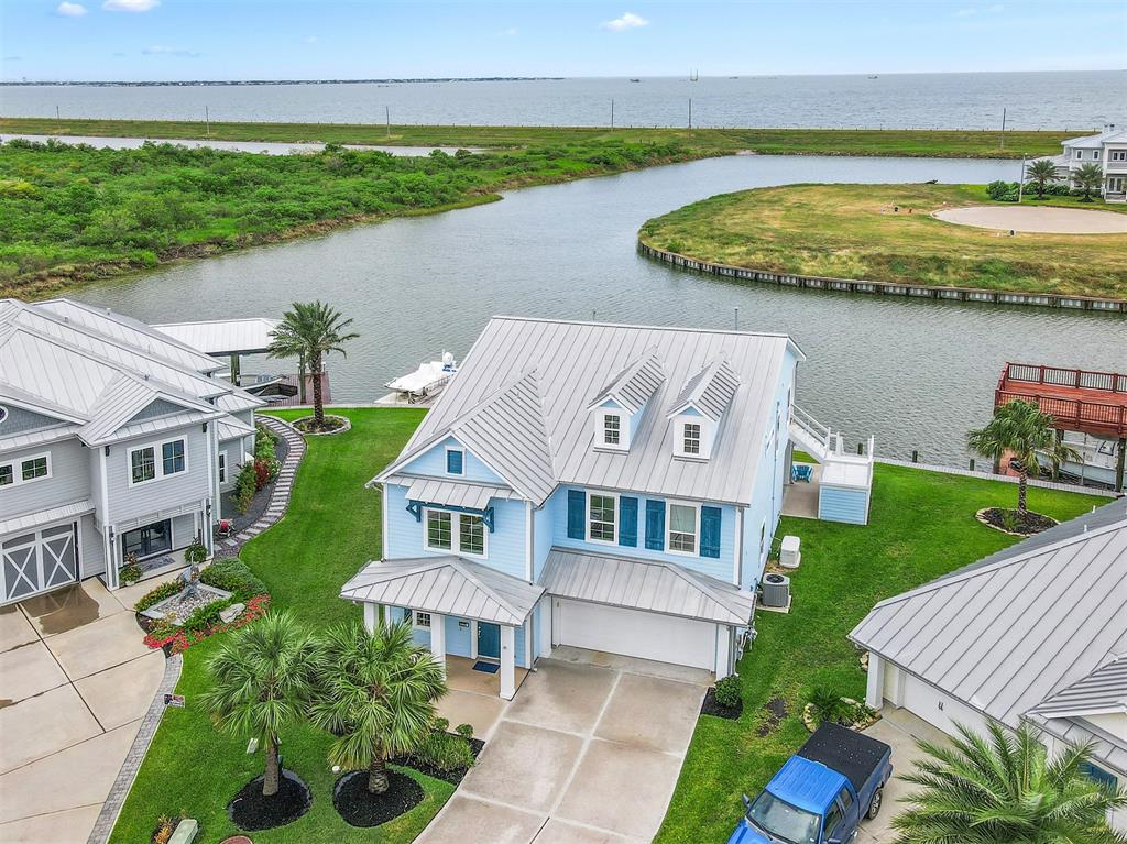 Brigantine Cay Ct, Texas City, TX 77590