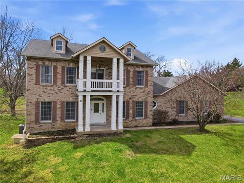 3636 Afshari Cir, Florissant, MO, 63034-1526 | Card Image