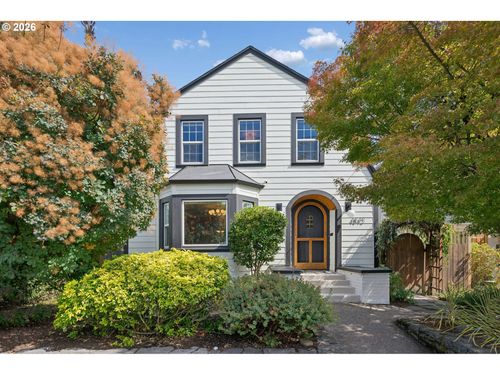 4842 Ne 25th Ave, Portland, OR, 97211-6311 | Card Image
