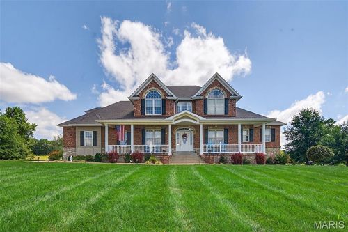 18 Gallant Fox Dr, Troy, MO, 63379-6925 | Card Image