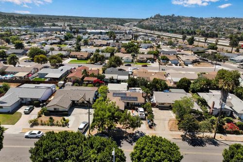 8739 Saint George St, Spring Valley, CA, 91977-4827 | Card Image