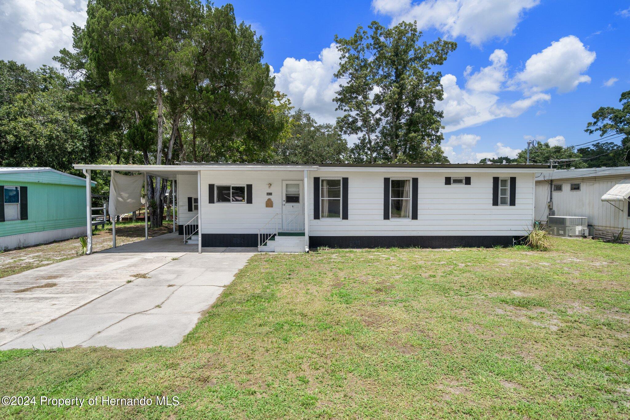 Theresa Ave, Weeki Wachee, FL 34607