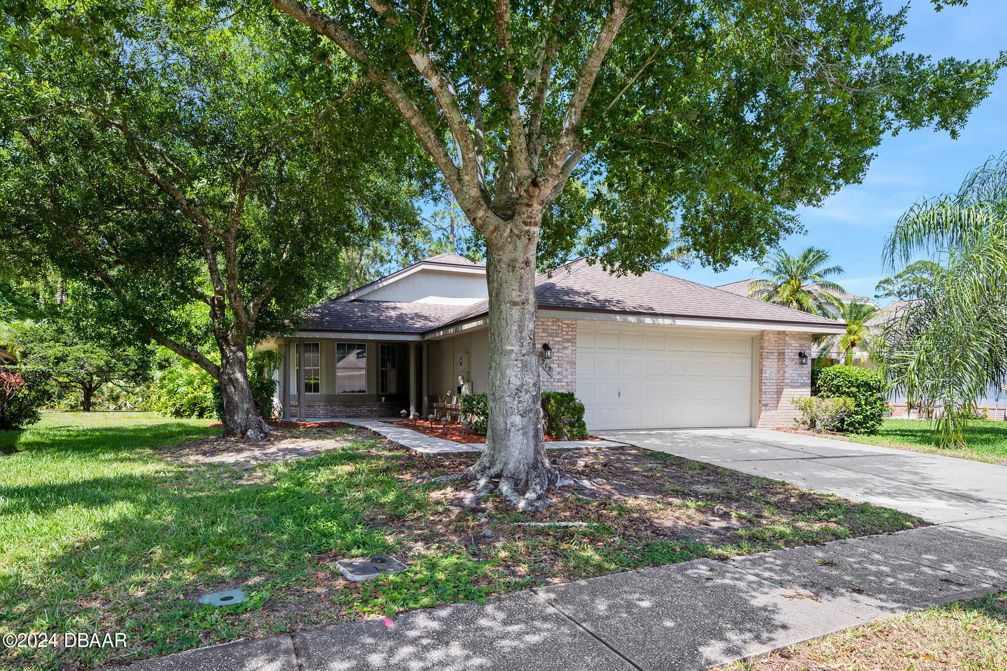 Glenbriar Cir, Daytona Beach, FL 32114