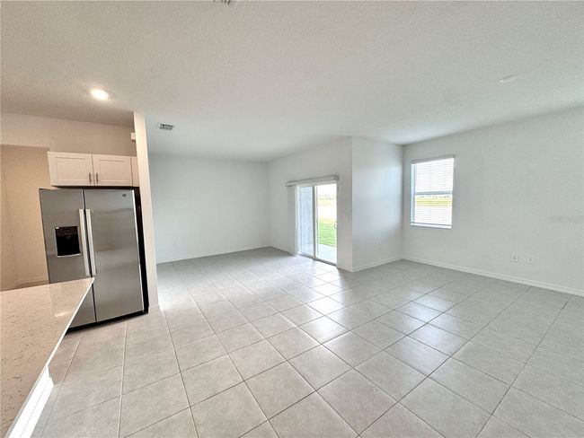 Kitchen / Living Room / Dining Room | Image 11