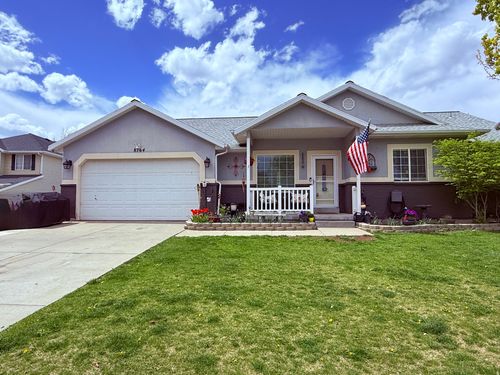 8764 S Pebblecreek Rd, West Jordan, UT, 84081-4896 | Card Image