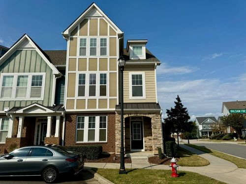 563 Balsam Fir Dr, Cary, NC, 27519-7605 | Card Image