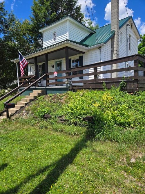 2 W Vine St, Jackson, OH, 45640-1234 | Card Image