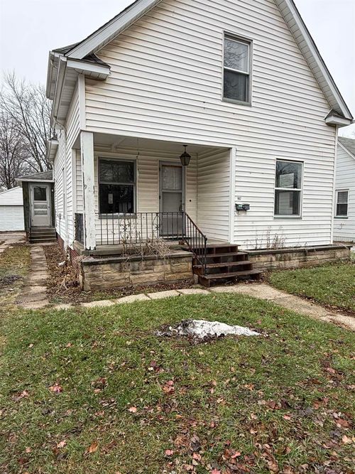 907 N Mason St, Saginaw, MI, 48602-4652 | Card Image