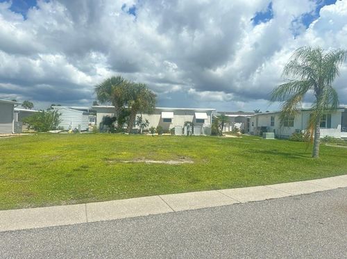 5881 Sunflower Rd, VENICE, FL, 34293-6969 | Card Image