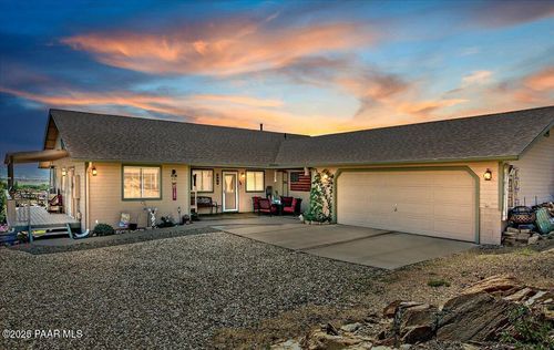 12025 E Yavapai Dr, Dewey Humboldt, AZ, 86327-7053 | Card Image
