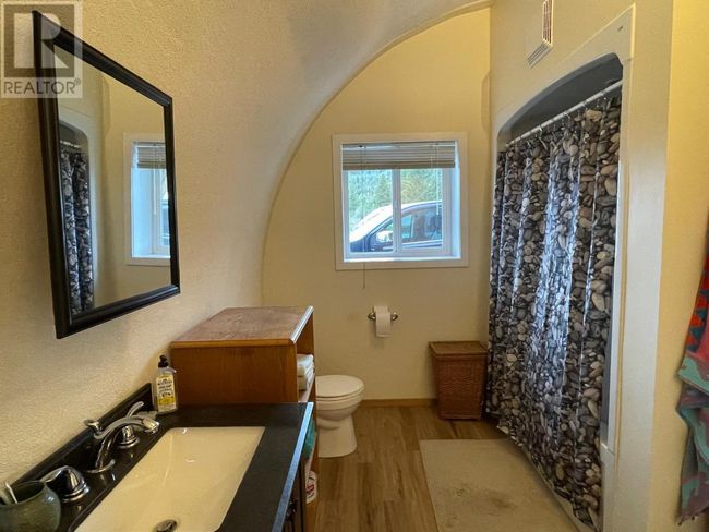 1910 Hulme Creek Rd, House other with 3 bedrooms, 2 bathrooms and 1 parking in Kootenay Boundary BC | Image 14