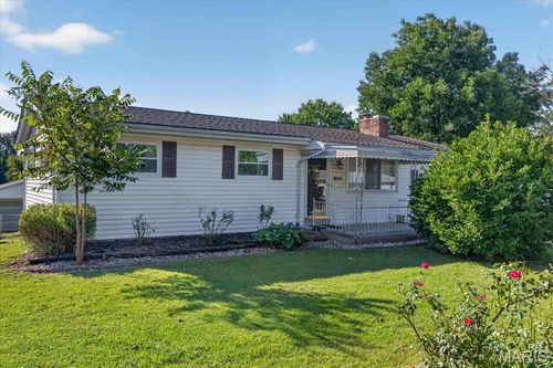 208 Hill Dr, Gray Summit, MO, 63039-1102 | Card Image