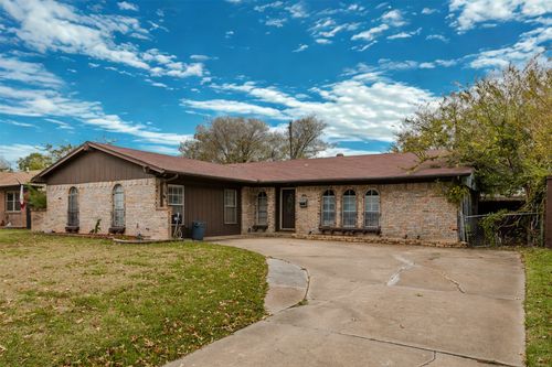 2517 Rosewood Dr, Mesquite, TX, 75150-1940 | Card Image