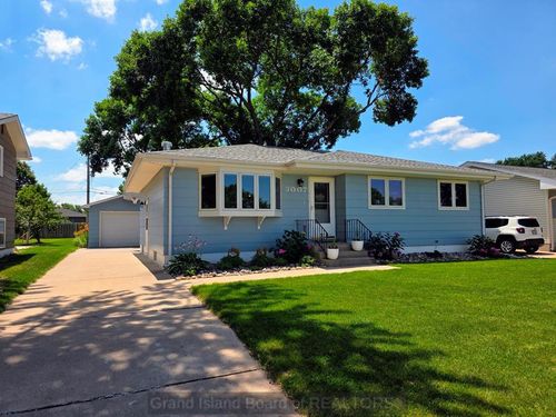 3007 W 16th St., Grand Island, NE, 68803 | Card Image