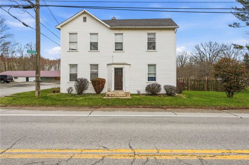 7185 W Market St, Mercer, PA, 16137-2433 | Card Image