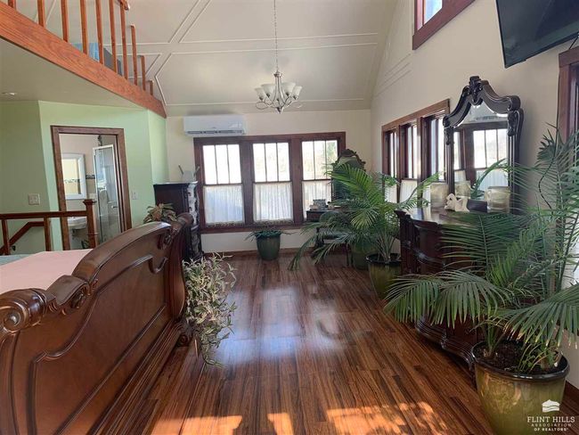 708 S Cedar St, House other with 3 bedrooms, 3 bathrooms and null parking in Abilene KS | Image 36
