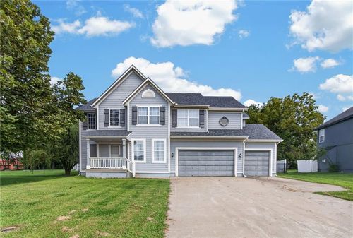 1003 Colonial Dr, Pleasant Hill, MO, 64080-6548 | Card Image