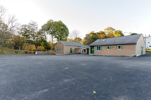 58 Aspen St, Ware, MA, 01082-2000 | Card Image