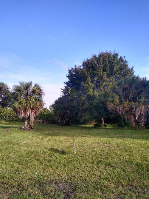 81 Long Meadow Pl, ROTONDA WEST, FL, 33947-1807 | Card Image