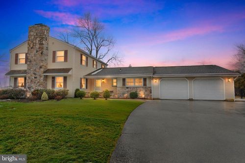 1302 Cherry Ln, BLUE BELL, PA, 19422-1804 | Card Image