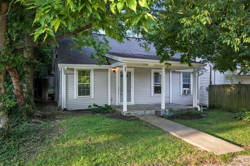 224 Higgins St, Midway, KY, 40347-5036 | Card Image