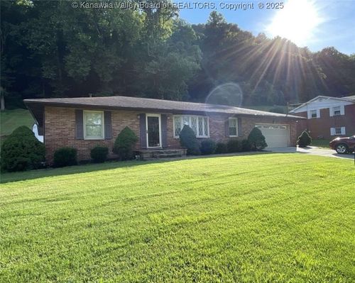 4409 Chesterfield Ave, Charleston, WV, 25304-2720 | Card Image