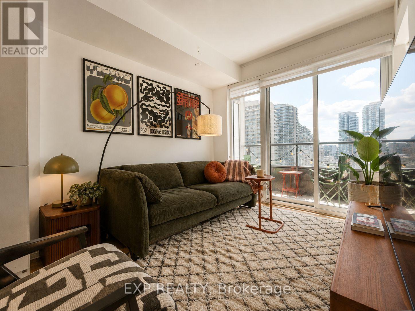 Residential in Toronto (Niagara)