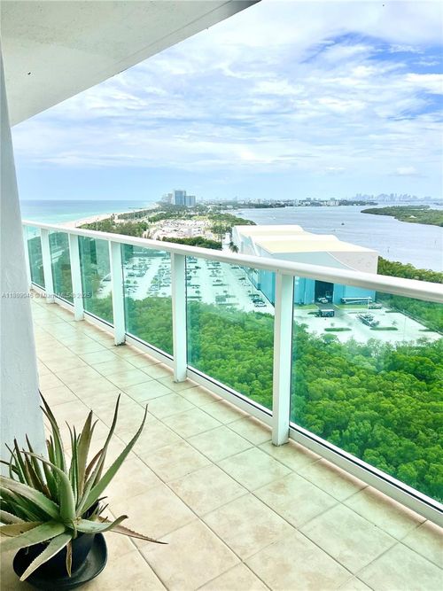 apt-1919-100 Bayview Dr, Sunny Isles Beach, FL, 33160-4742 | Card Image