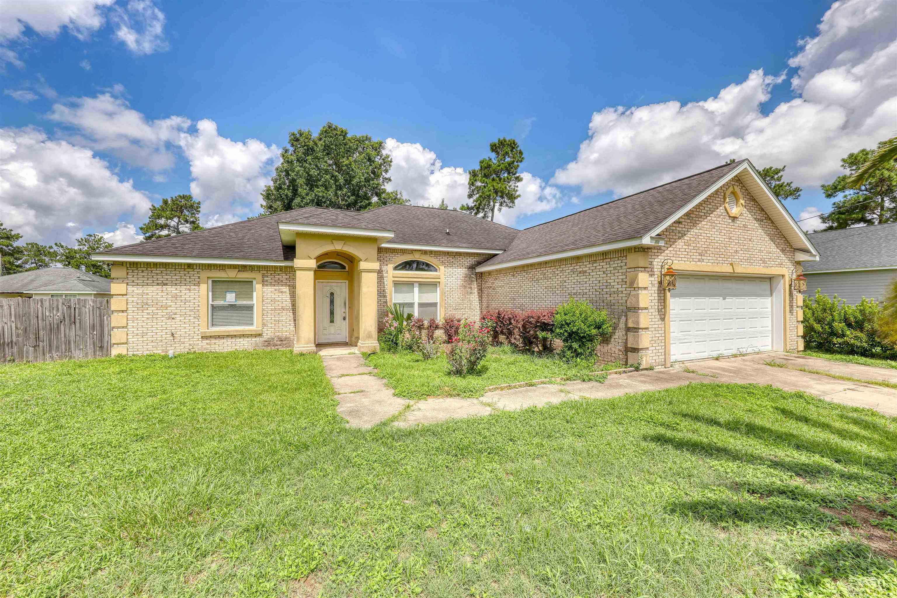 Ponderosa Ln, Midway, FL 32343