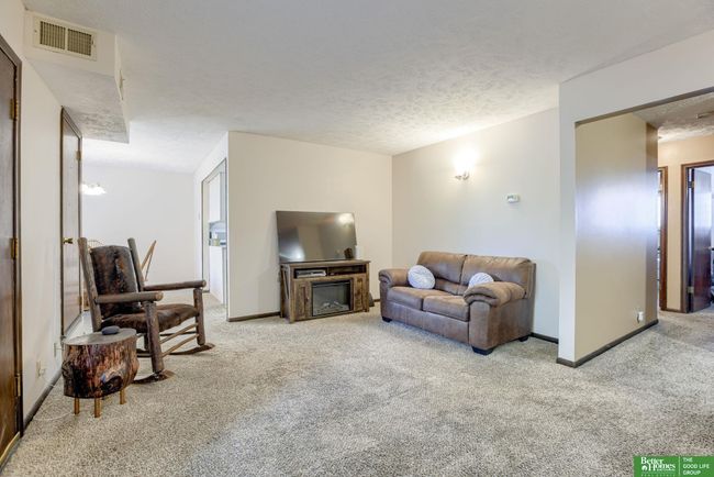 APT-123 - 12025 Pierce Plz, Condo with 3 bedrooms, 2 bathrooms and null parking in Omaha NE | Image 8