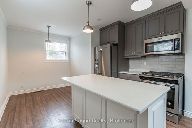 2348 5th Ave W, House other with 3 bedrooms, 2 bathrooms and 4 parking in Owen Sound ON | Image 5