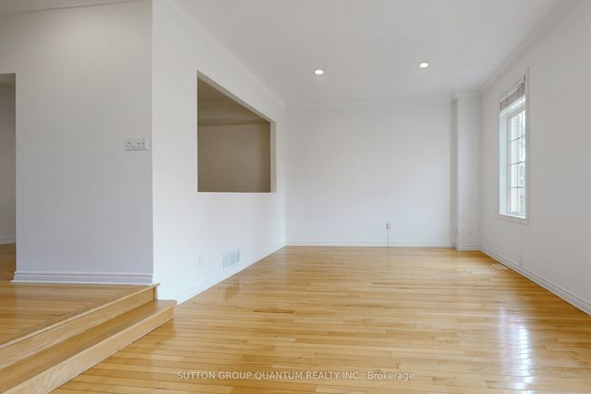 132 John St, House attached with 3 bedrooms, 4 bathrooms and null parking in Oakville ON | Image 14