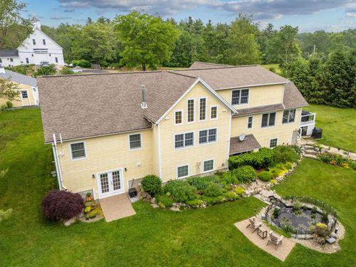 172 South Rd, Deerfield, NH, 03037-1711 | Card Image