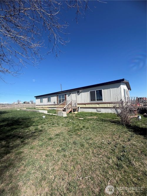 32498 Crick Rd N, Wilbur, WA, 99185-8753 | Card Image