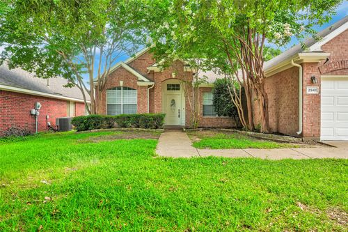 2941 Hastings Dr, Grand Prairie, TX, 75052-4521 | Card Image