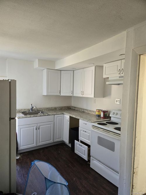 128-130 Center St, Ellenville, NY, 12428-1608 | Card Image