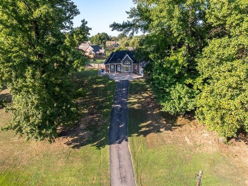 135 Duncan Dr, Atoka, TN, 38004-7390 | Card Image
