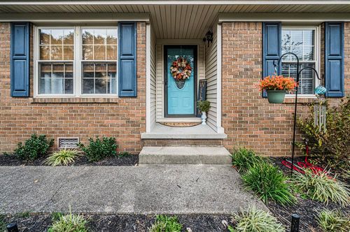 205 Simmental Ln, Glasgow, KY, 42141-3512 | Card Image