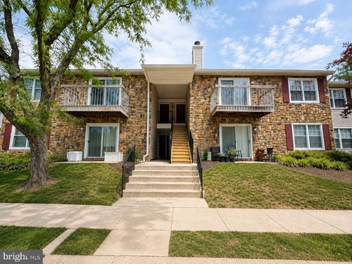 17 Barberry Ct, LAWRENCEVILLE, NJ, 08648-4819 | Card Image