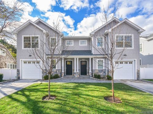 15 B Dunes Lane, North Hempstead, NY, 11050 | Card Image