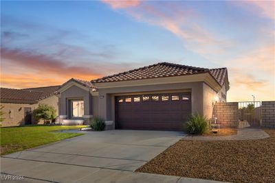 2540 Youngdale Drive, House other with 2 bedrooms, 2 bathrooms and null parking in Las Vegas NV | Image 2