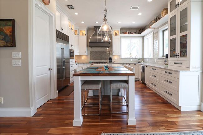 11105 5 Th St E, House other with 4 bedrooms, 4 bathrooms and null parking in TREASURE ISLAND FL | Image 11