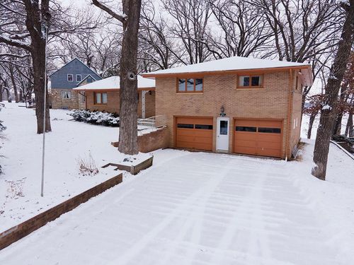 919 Shoreacres Drive, Fairmont, MN, 56031 | Card Image