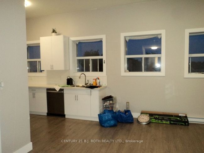 2A - 76 Mississaga St W, Home with 2 bedrooms, 1 bathrooms and 1 parking in Orillia ON | Image 6
